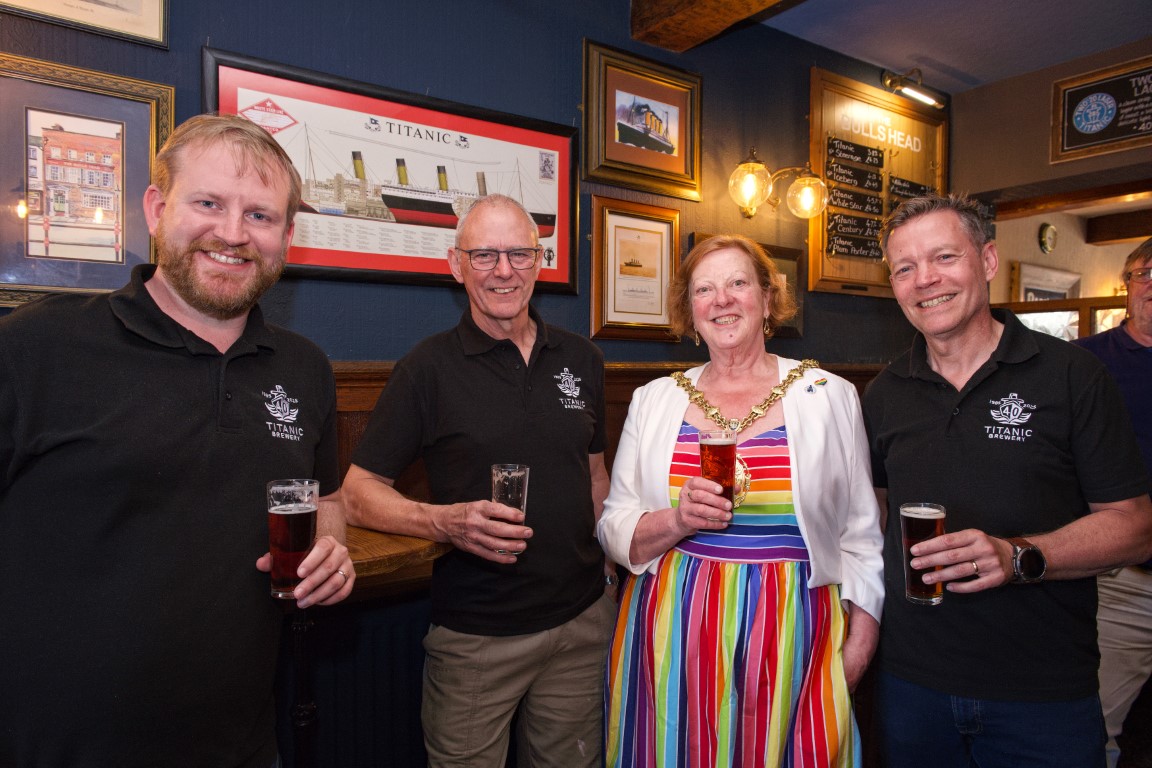 Titanic Centenary Pint